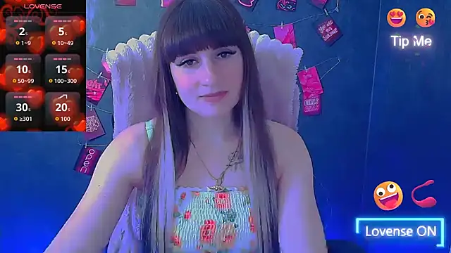 Snapshot of Violla_My chatting on 05/09/26, 05:34 Violla My online show from 05/09/26, 05:34