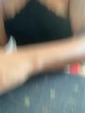 Snapshot of Gabrielleof chatting on 10/31/25, 01:01 Gabrielleof online show from 10/31/25, 01:01