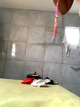 Snapshot of Gabrielleof chatting on 11/21/25, 01:43 Gabrielleof online show from 11/21/25, 01:43