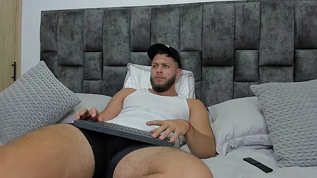 BastianFerrari online show from 12/21/24, 10:40