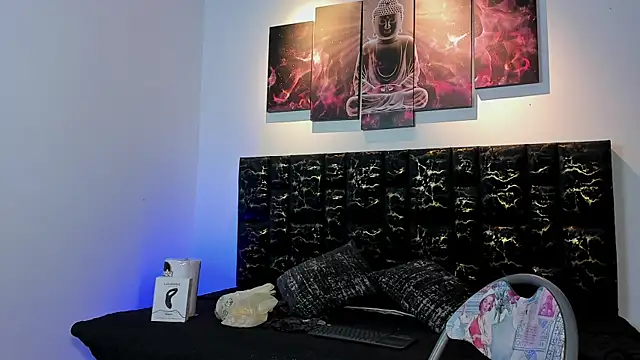 Snapshot of BastianFerrari chatting on 11/28/25, 02:36 BastianFerrari online show from 11/28/25, 02:36