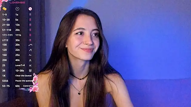 Snapshot of EvaBradley chatting on 09/25/25, 06:22 EvaBradley online show from 09/25/25, 06:22