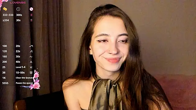 Snapshot of EvaBradley chatting on 10/23/25, 06:39 EvaBradley online show from 10/23/25, 06:39