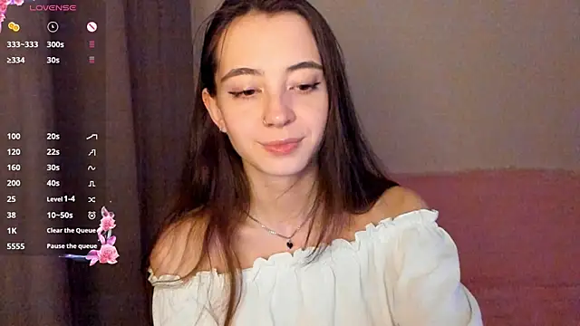 Snapshot of EvaBradley chatting on 12/05/25, 06:59 EvaBradley online show from 12/05/25, 06:59