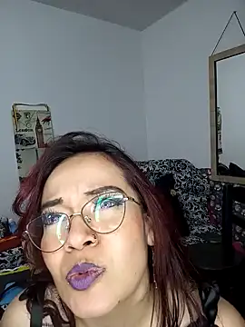 keila j online show from 12/29/24, 02:10