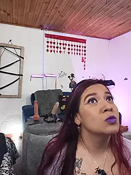 keila j online show from 12/04/25, 10:46