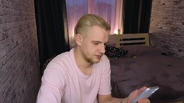 koosssttyaa online show from 01/15/25, 01:52