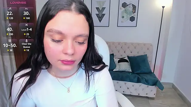 Bella-hadiid online show from 02/05/25, 02:37