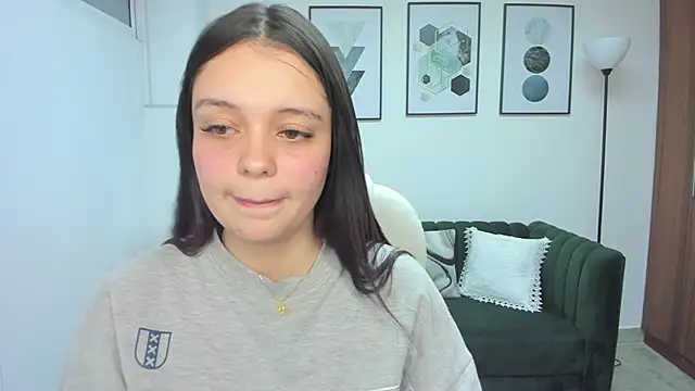 Bella-hadiid online show from 02/13/25, 11:28