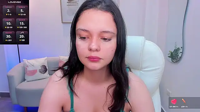 Bella-hadiid online show from 02/28/25, 11:14