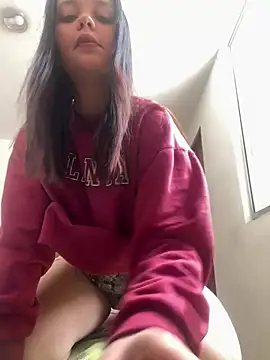 Bella-hadiid online show from 03/20/25, 05:58