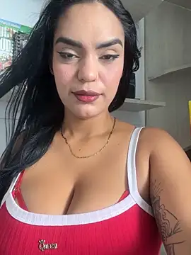 Snapshot of Sara-77 chatting on 11/18/25, 03:38 Sara-77 online show from 11/18/25, 03:38