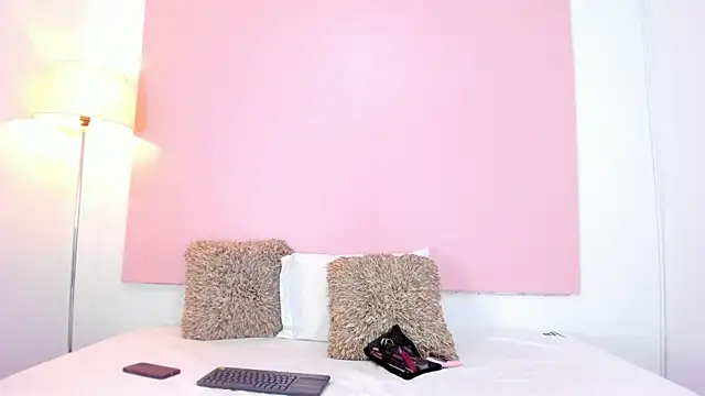 Snapshot of andyylove_jk chatting on 11/20/25, 12:27 andyylove jk online show from 11/20/25, 12:27