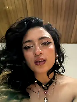 Lila Desiree online show from 12/19/24, 08:02
