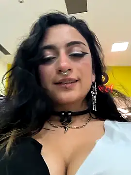 Lila Desiree online show from 02/25/25, 03:42