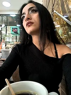 Snapshot of Lila_Desiree chatting on 10/31/25, 01:56 Lila Desiree online show from 10/31/25, 01:56