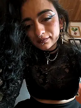 Snapshot of Lila_Desiree chatting on 12/05/25, 07:10 Lila Desiree online show from 12/05/25, 07:10