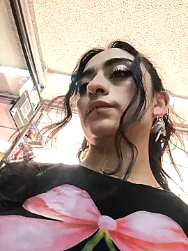 Lila Desiree online show from 05/08/26, 02:55