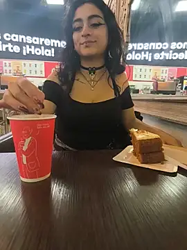 Lila Desiree online show from 05/14/26, 10:16