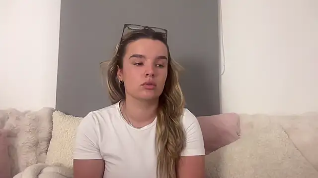 maisiesmithx online show from 07/05/26, 09:22