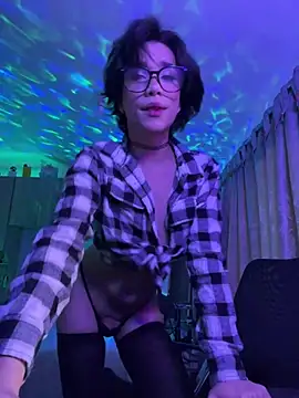 Snapshot of sue___0 chatting on 02/01/25, 11:16 sue 0 online show from 02/01/25, 11:16