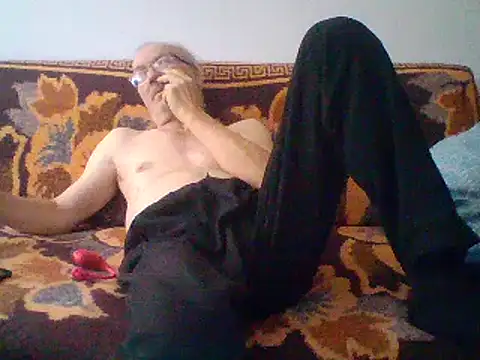 loverboyxxx69 online show from 01/04/25, 12:38