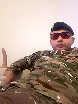 Snapshot of Napoleon1er_ chatting on 10/17/25, 08:55 Napoleon1er online show from 10/17/25, 08:55