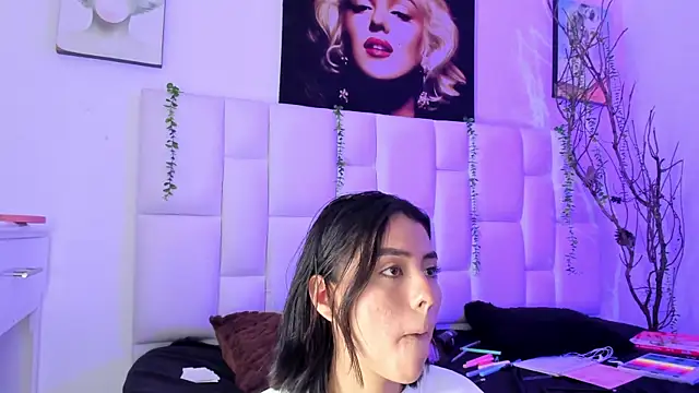Snapshot of Antonella_Fontanna chatting on 03/20/25, 08:20 Antonella Fontanna online show from 03/20/25, 08:20