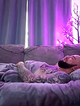 Beardedtattood online show from 01/11/25, 08:21