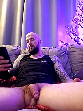 Beardedtattood online show from 01/12/25, 02:24