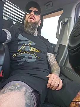 Beardedtattood online show from 06/11/26, 10:24