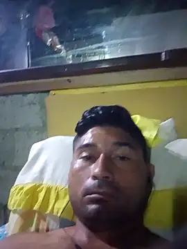 Snapshot of Diogo100 chatting on 09/18/25, 06:37 Diogo100 online show from 09/18/25, 06:37