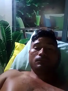 Snapshot of Diogo100 chatting on 09/24/25, 02:15 Diogo100 online show from 09/24/25, 02:15