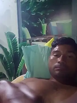 Snapshot of Diogo100 chatting on 10/07/25, 03:47 Diogo100 online show from 10/07/25, 03:47