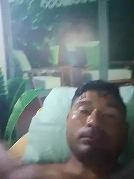 Snapshot of Diogo100 chatting on 10/09/25, 05:38 Diogo100 online show from 10/09/25, 05:38