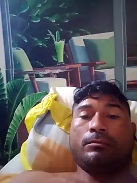 Snapshot of Diogo100 chatting on 10/24/25, 03:19 Diogo100 online show from 10/24/25, 03:19