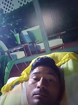 Snapshot of Diogo100 chatting on 10/28/25, 11:14 Diogo100 online show from 10/28/25, 11:14