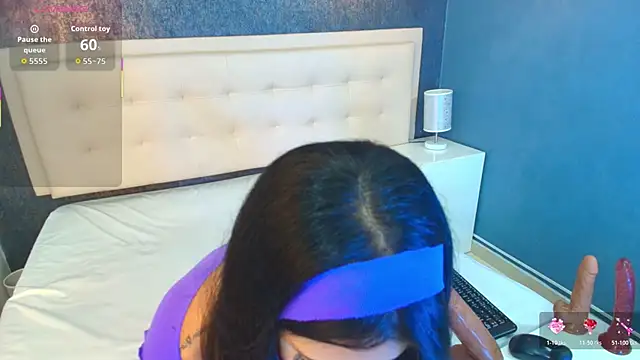 Snapshot of zhamira_21 chatting on 11/18/25, 09:41 zhamira 21 online show from 11/18/25, 09:41