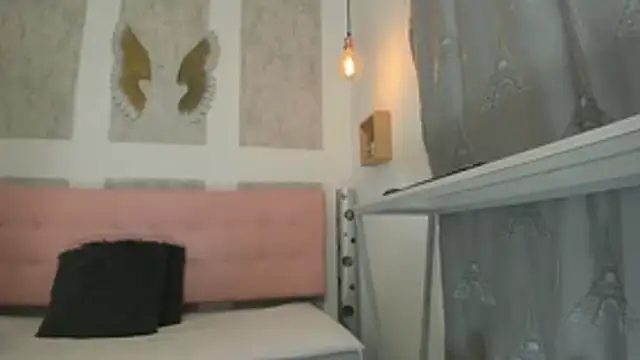 Snapshot of zhamira_21 chatting on 03/15/26, 08:04 zhamira 21 online show from 03/15/26, 08:04