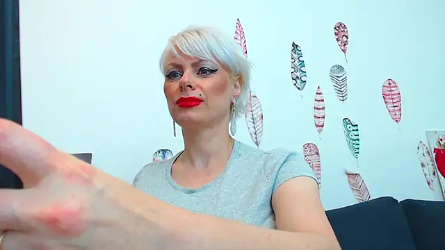 Snapshot of ForeverBarbie_ chatting on 09/19/25, 11:16 ForeverBarbie  online show from 09/19/25, 11:16