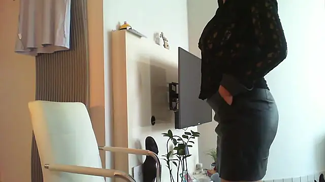   Angel78   online show from 10/02/25, 06:31