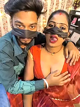 Snapshot of Indian_Lust_Couple chatting on 12/20/24, 06:02 Indian Lust Couple online show from 12/20/24, 06:02