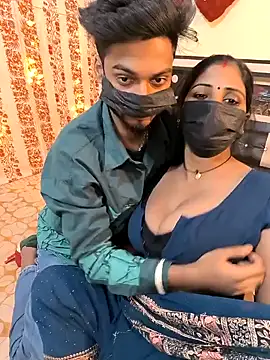 Snapshot of Indian_Lust_Couple chatting on 12/21/24, 06:44 Indian Lust Couple online show from 12/21/24, 06:44