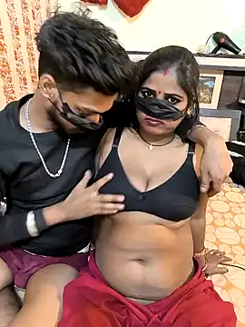 Snapshot of Indian_Lust_Couple chatting on 12/22/24, 10:25 Indian Lust Couple online show from 12/22/24, 10:25