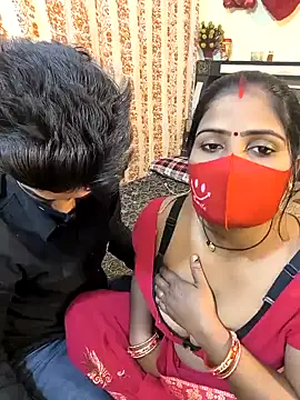 Snapshot of Indian_Lust_Couple chatting on 01/03/25, 07:29 Indian Lust Couple online show from 01/03/25, 07:29