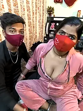Snapshot of Indian_Lust_Couple chatting on 01/12/25, 07:53 Indian Lust Couple online show from 01/12/25, 07:53