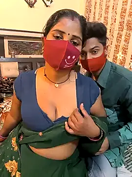 Snapshot of Indian_Lust_Couple chatting on 01/21/25, 06:12 Indian Lust Couple online show from 01/21/25, 06:12