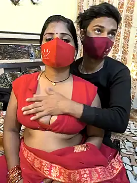 Snapshot of Indian_Lust_Couple chatting on 01/24/25, 06:04 Indian Lust Couple online show from 01/24/25, 06:04