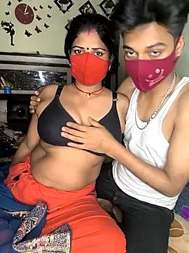 Snapshot of Indian_Lust_Couple chatting on 02/18/25, 08:36 Indian Lust Couple online show from 02/18/25, 08:36