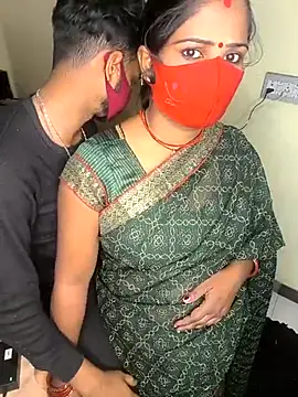 Snapshot of Indian_Lust_Couple chatting on 02/20/25, 06:24 Indian Lust Couple online show from 02/20/25, 06:24